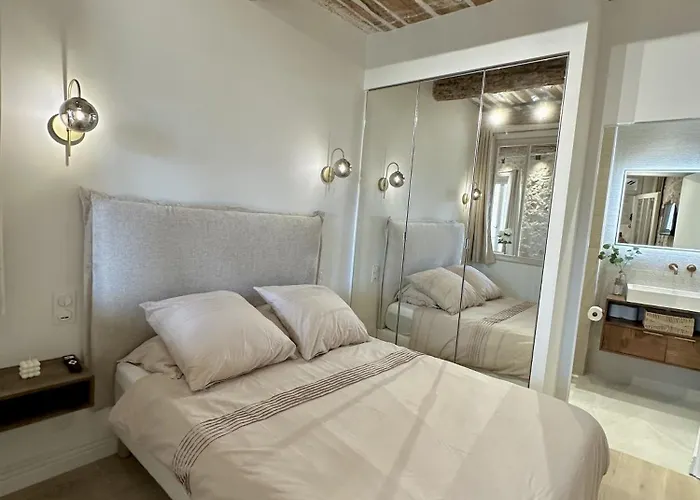New Charming Apartment Old Town